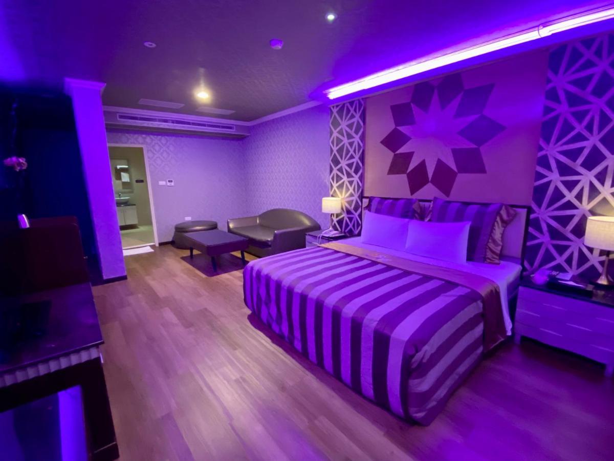 Huang Xing Motel Pingtung Luaran gambar