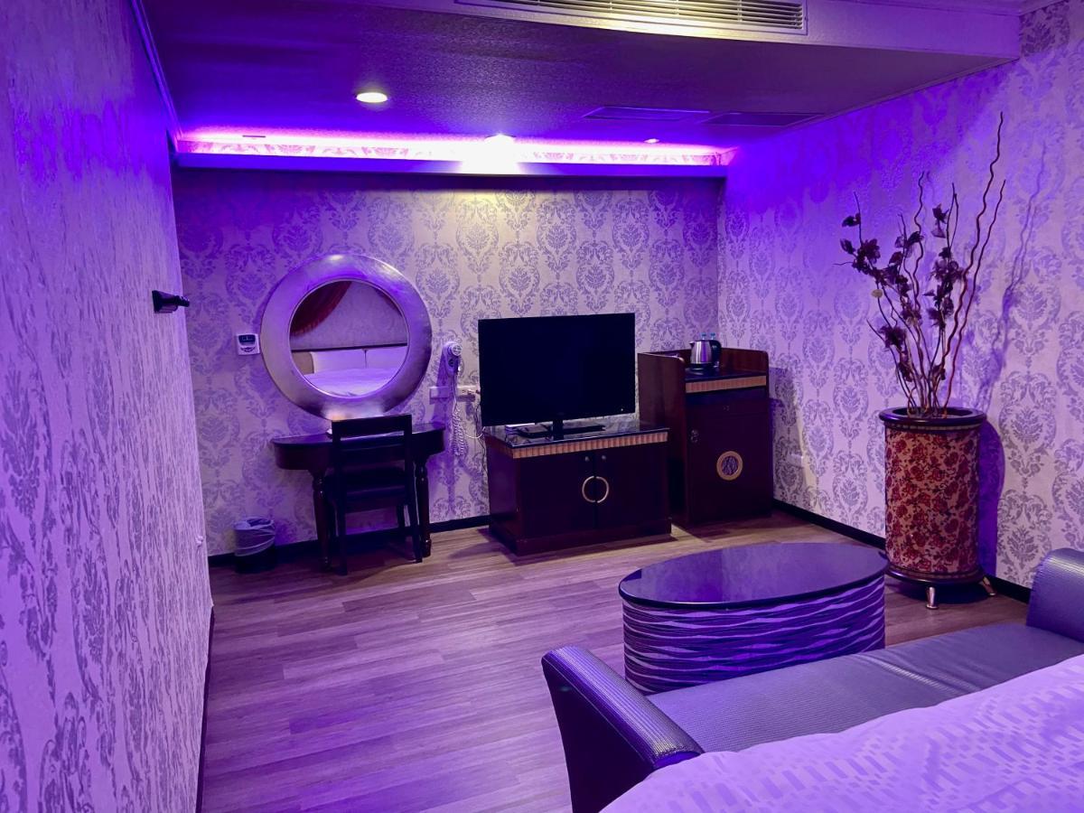 Huang Xing Motel Pingtung Luaran gambar