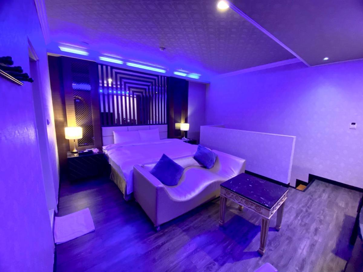 Huang Xing Motel Pingtung Luaran gambar