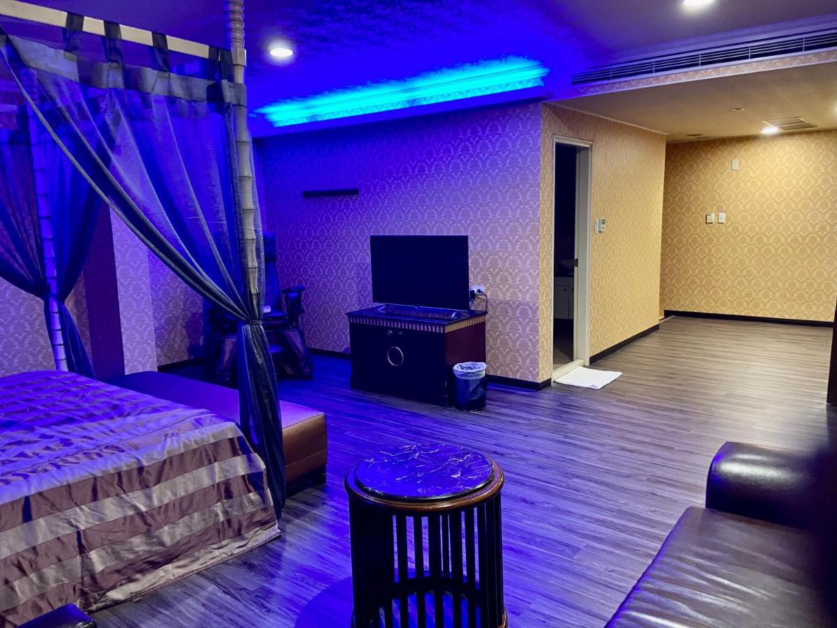 Huang Xing Motel Pingtung Luaran gambar