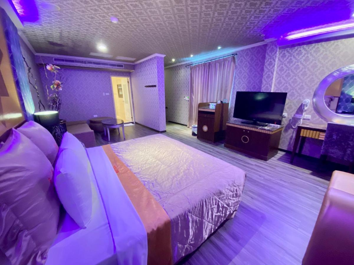 Huang Xing Motel Pingtung Luaran gambar